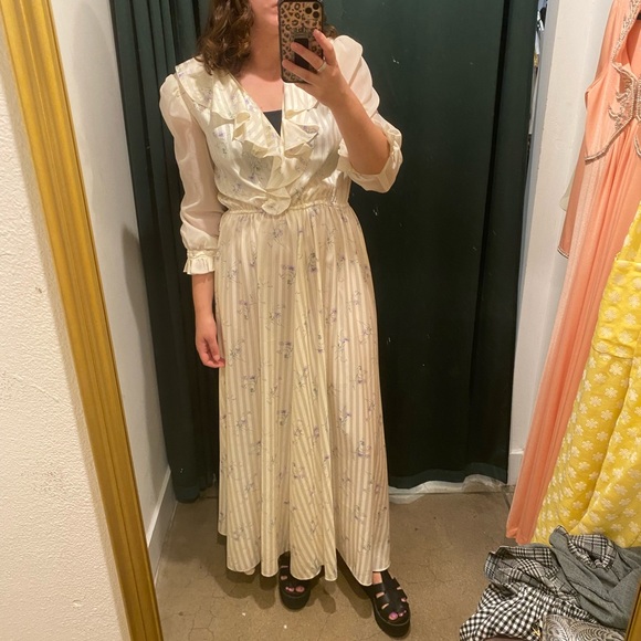 Meet your Posher, Christine - Picture 5 of 7